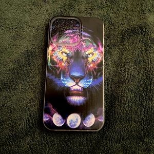 New Lion Face iPhone 13Pro protective case, nice colors.